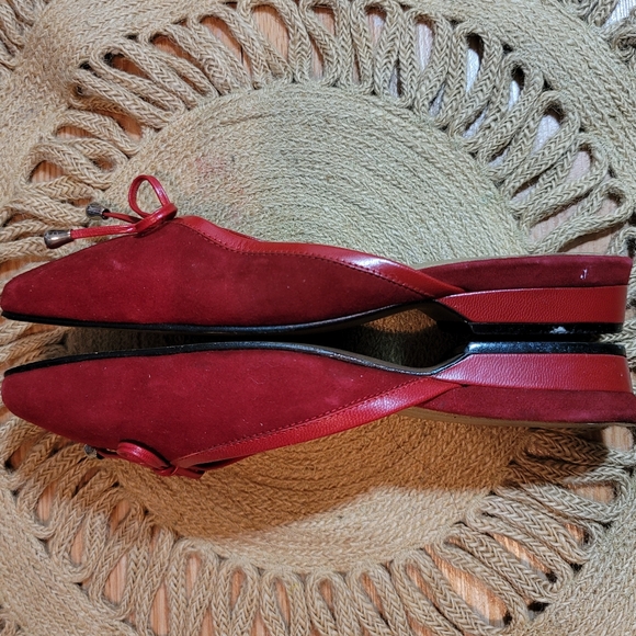 VIA VENETTO Red Suede Mules Size 4.5 - Picture 2 of 5
